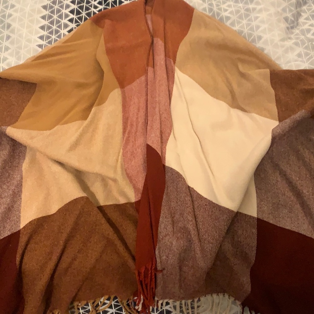 Shawl/poncho